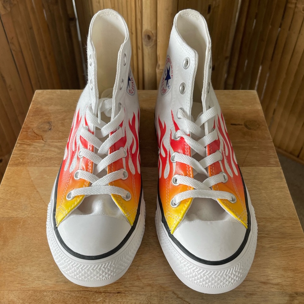 • Converse Chuck Taylor All Star High Tops •